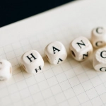 Геологические процессы и принципы случайности в цифровых системах